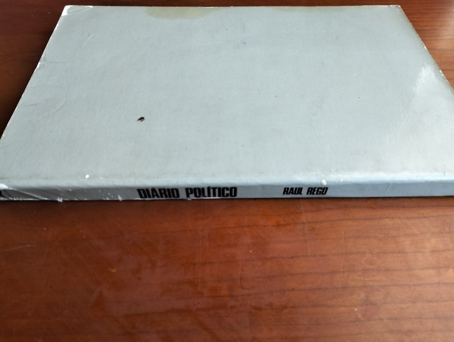 Livro Diário Político - Raul Rego