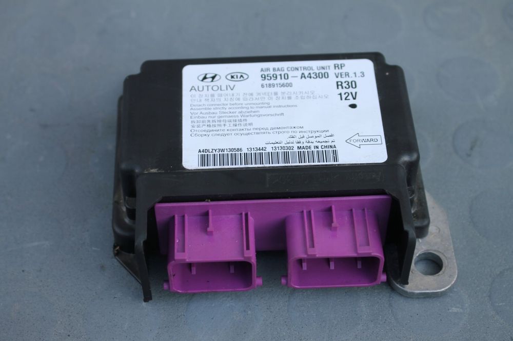 moduł sterownik poduszek powietrznych air bag kia carens iv 13-19