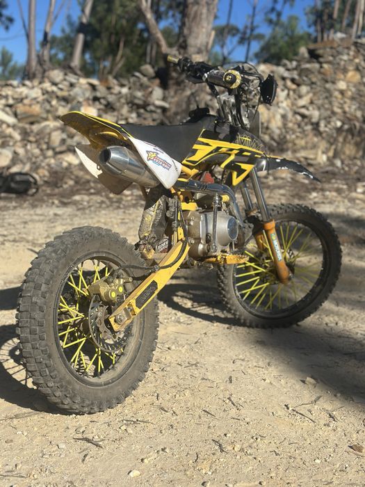 Pit Bike 110cc de Monte – Amarela/Preta 17/14
