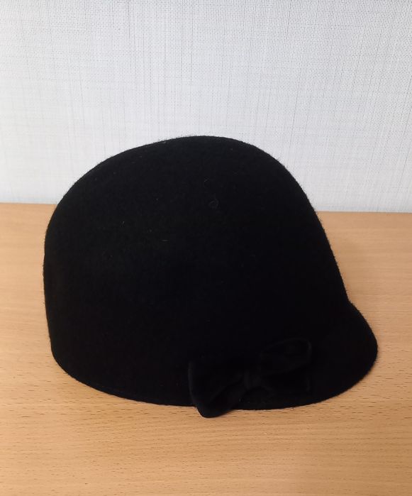 Шляпа фетровая с козырьком