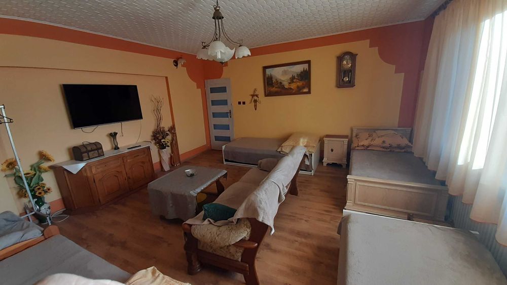 Noclegi u Iwony   (atrakcyjne tanie noclegi służbowe i turystyczne ]