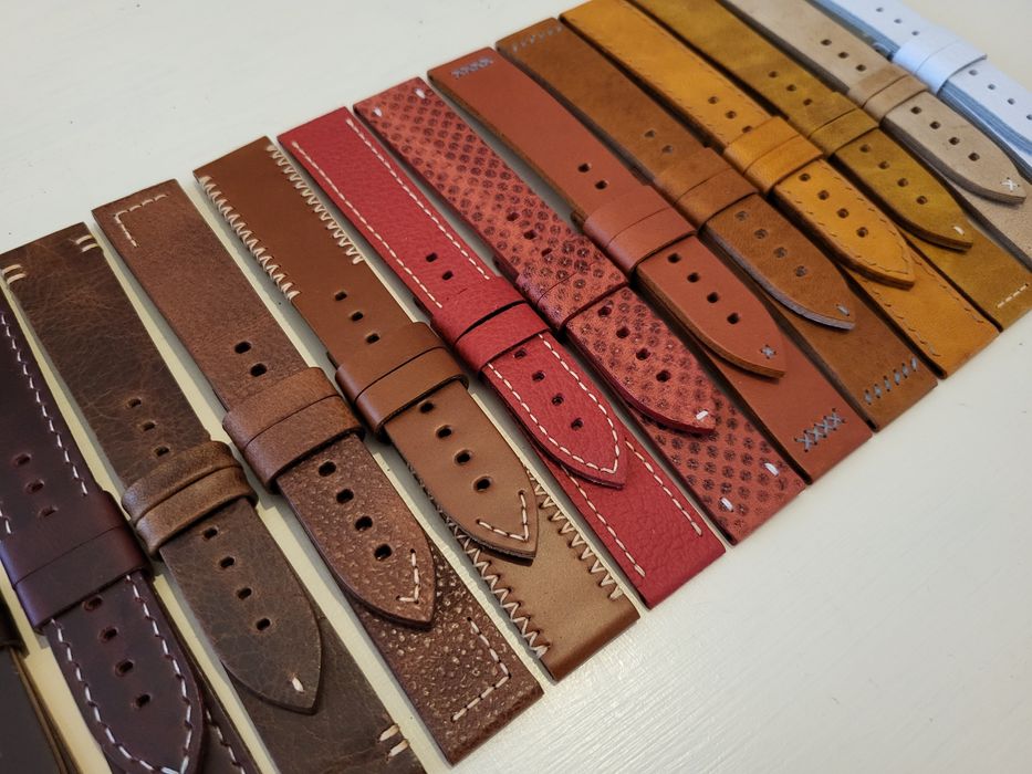 Conjunto de 23 braceletes novas em pele genuína de 20mm