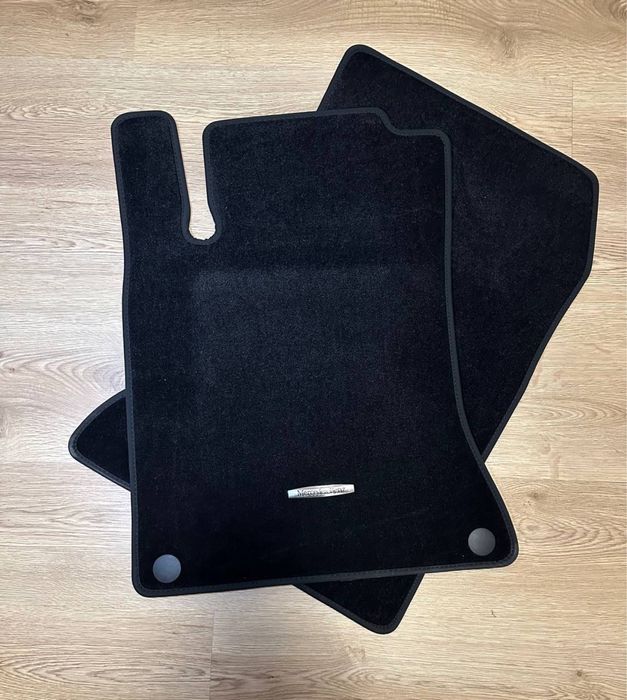 НОВІ Оригінальні килимки Mercedes-Benz для B-Class (W246)