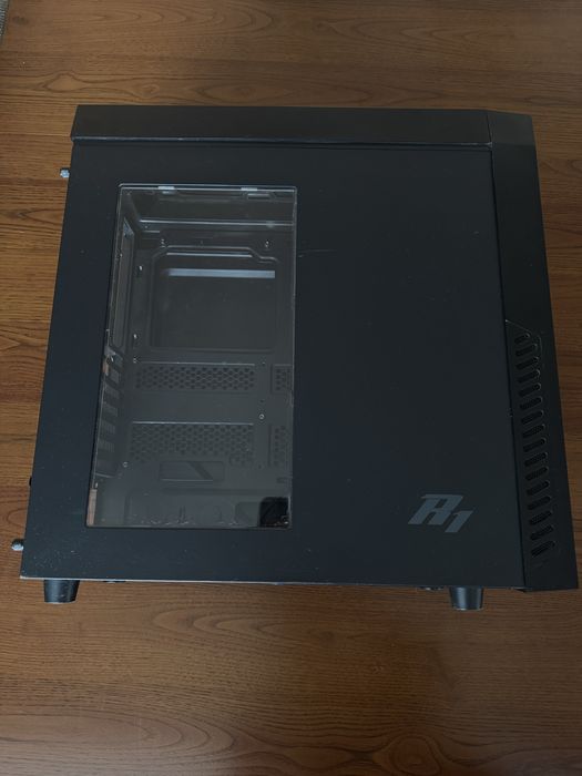 Obudowa Zalman R1