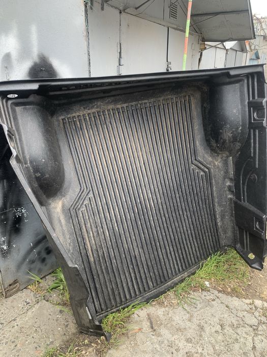 Вкладиш в кузов L200