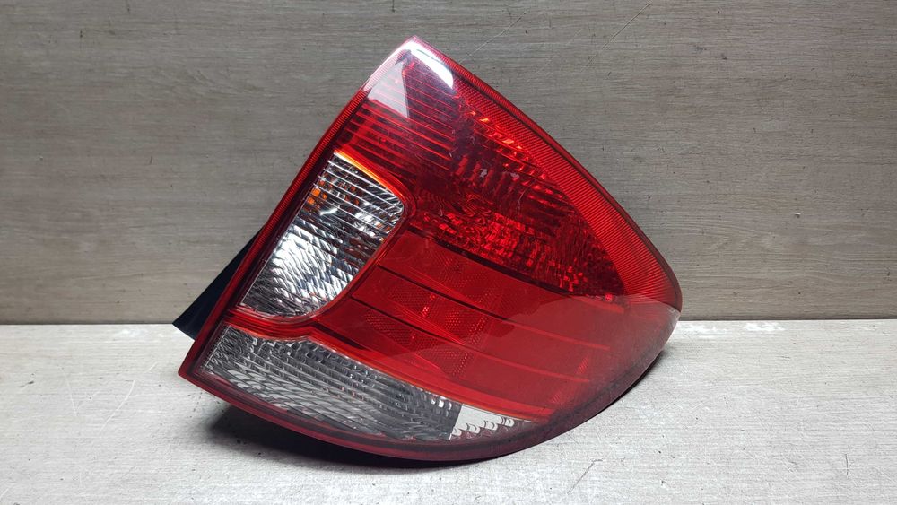 Ліхтар задній (стоп) правий Kia Rio 2003-2005р. хетчбек рестайл