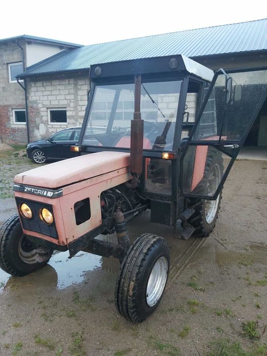 Traktor Zetor 7211