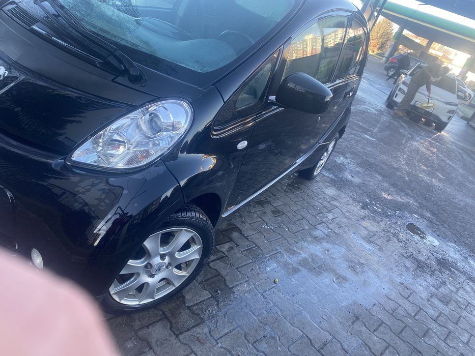 Продам електромобіль з вебасто по доступній ціні !