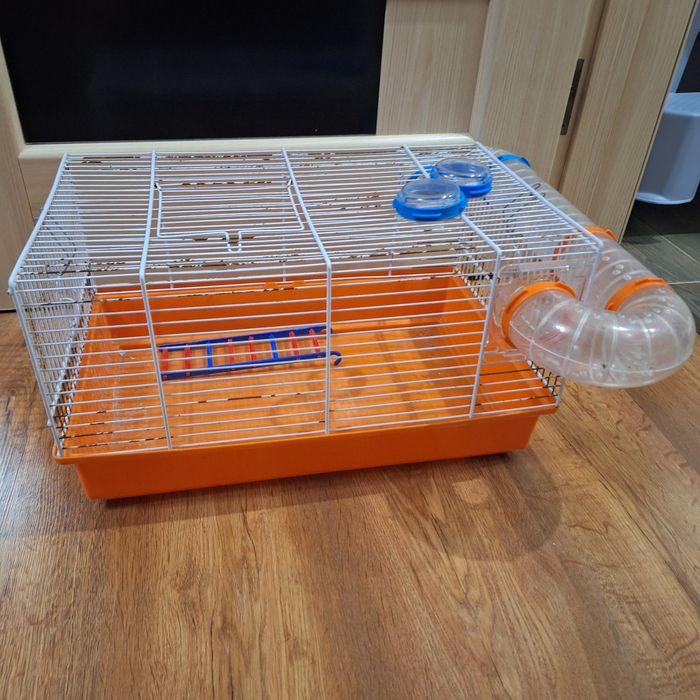 Клітка для хом'яка з тунелем