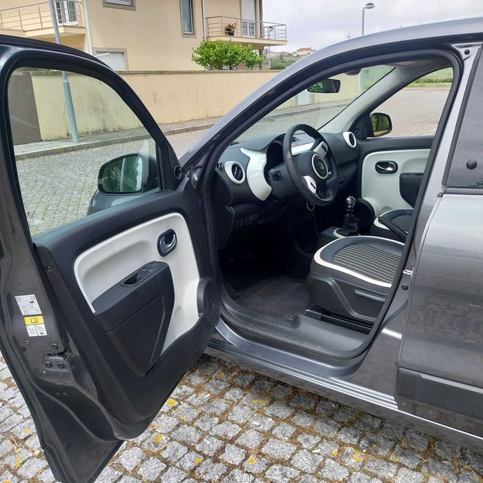 Reanault Twingo 90cv  Display