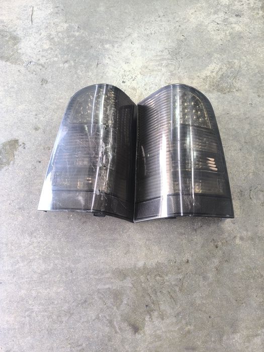 Vendo vário material Mercedes Vito W638 entre outras coisas.