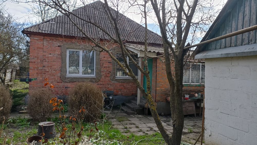 Продам будинок  смт Андріївка Ізюмський район