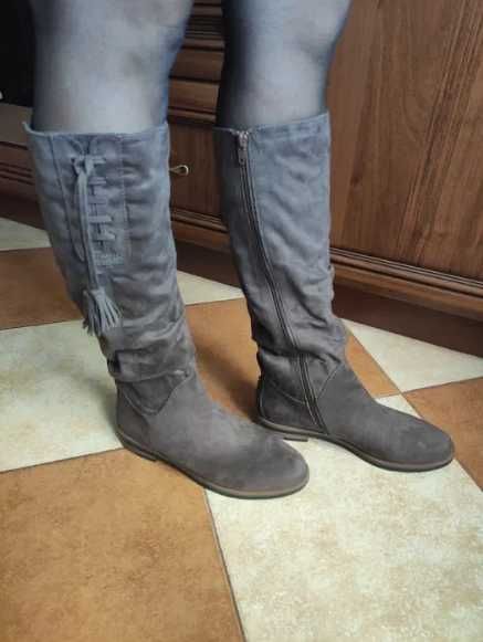 Чоботи замшеві 37 р. весна/осінь