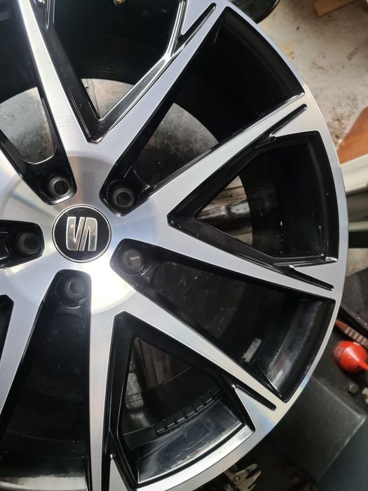 Felgi 5x112 8x19et45 Oem Seat