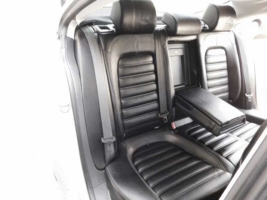 Volkswagen CC Sport      2013