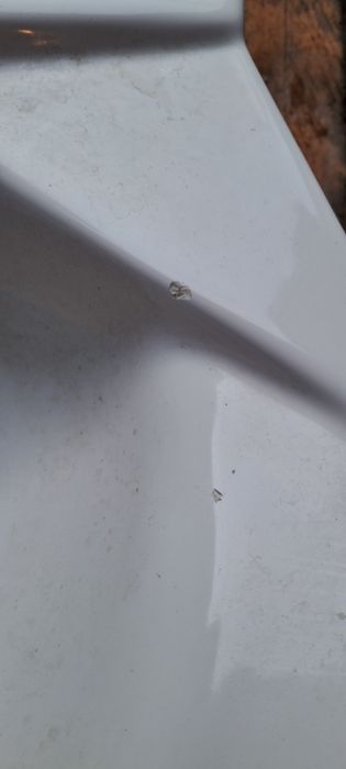 Раковина з п'єдесталом / підставкою