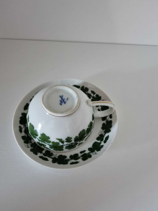 Stara Filiżanka do kawy Miśnia, Meissen liście winogron, winorośl