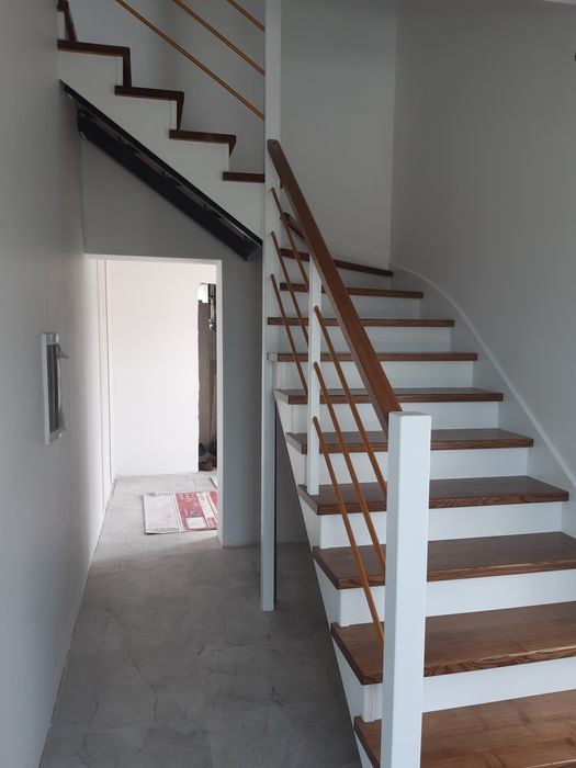 Сходи. / Лестница.