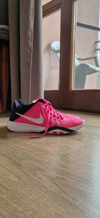 Кросовки Nike оригинал (размер 39, 25 см)