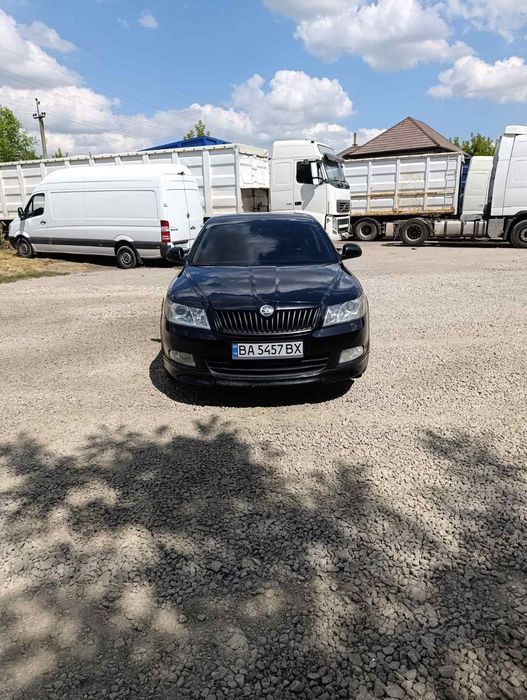Продам Skoda Octavia A5 | Чорний металік | Гарний стан, без вкладень!