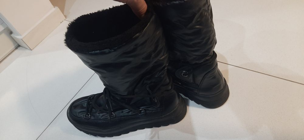 Czarne śniegowce 39