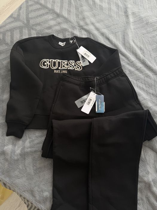 Новий костюм GUESS — оригінал