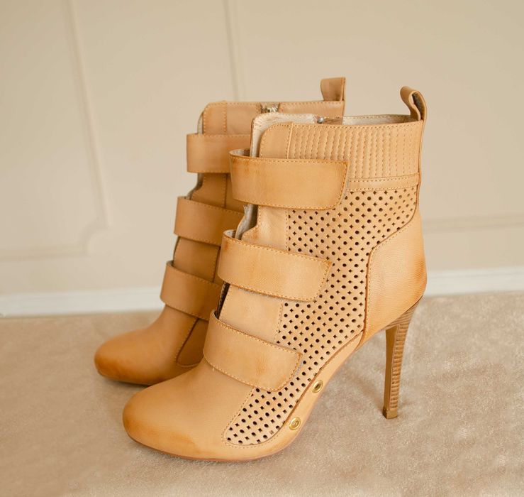 Стильные кожаные ботильоны 37 размер Attizzare