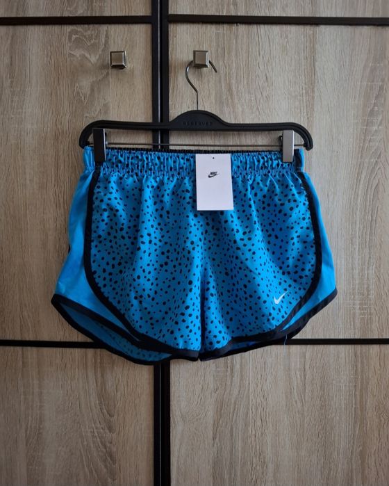 Шорты женские  Nike