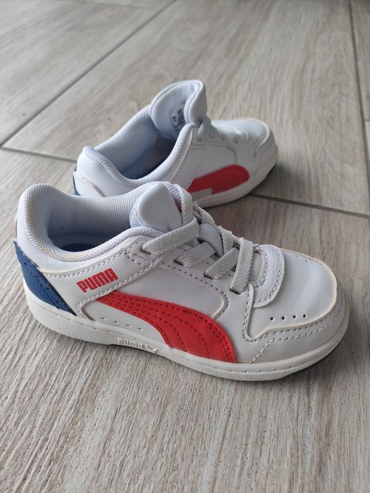 Buty sportowe dziecięce 23