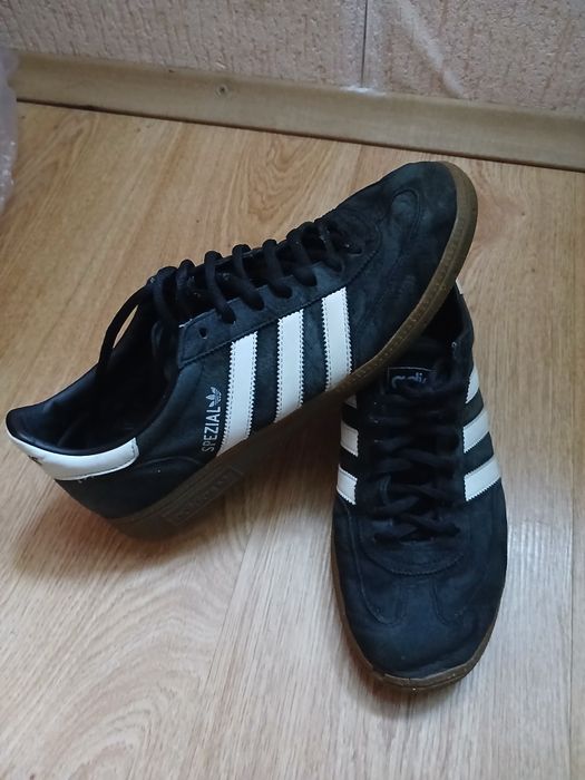 Кроссовки Adidas spezial 43 размер 27.5см