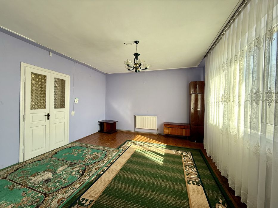 Продам житловий будинок з ділянкою в Драгомирчанах , 5хв до міста!