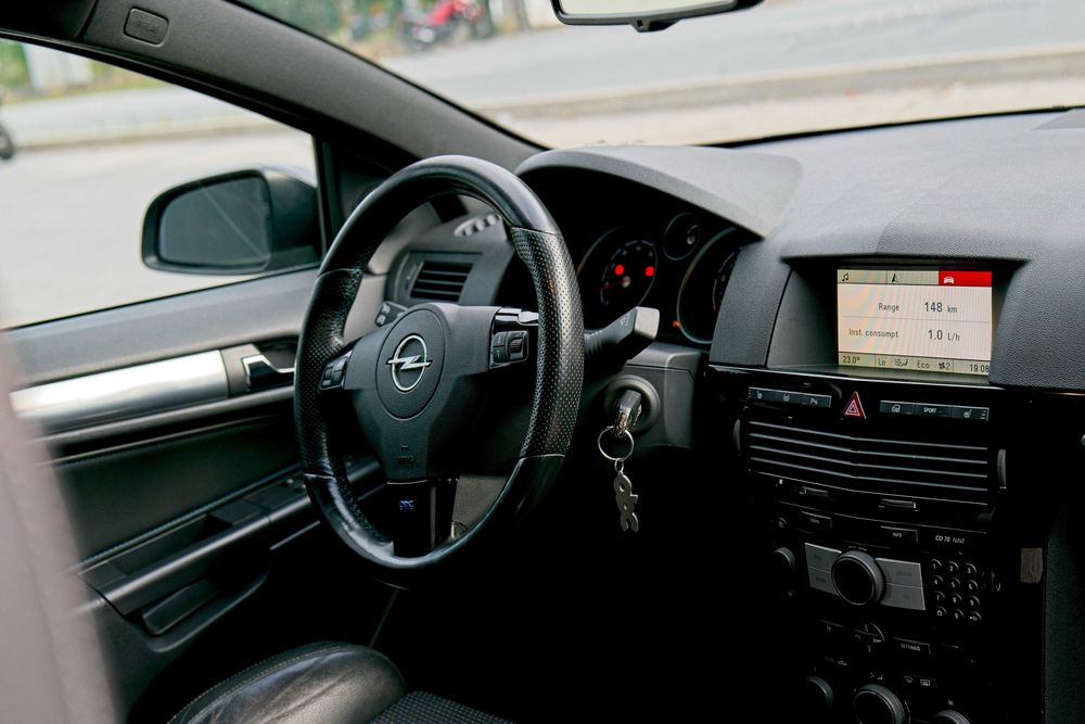 Opel Astra H OPC 2.0 Turbo 240cv