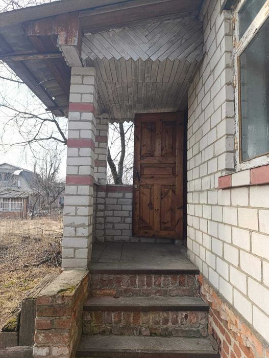 Камін ! Груба ! Свердловина ! Поруч ліс!