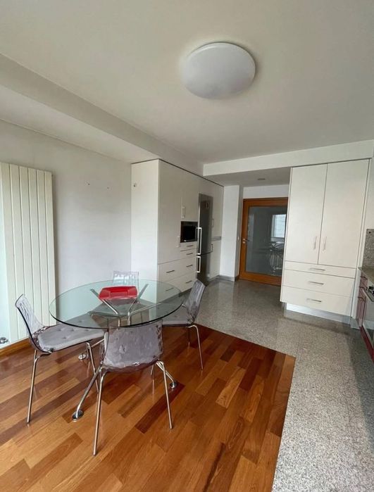 3-Bedroom Apartment with Private Garage | S. Vítor – Braga