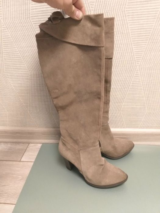 Шкіряні замшеві чоботи сапоги ITALY Cesare Rubini I
Made in Italy.