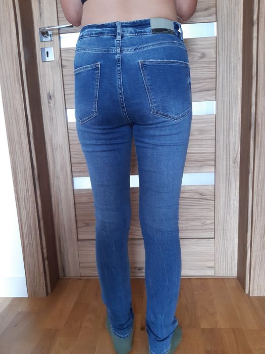 Spodnie 147 152 regulacja