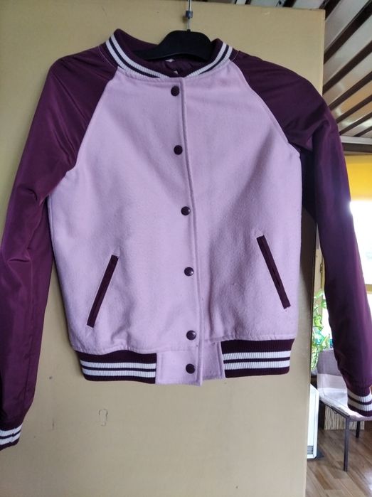 Kurtka damska młodzieżowa w bardzo dobrym stanie