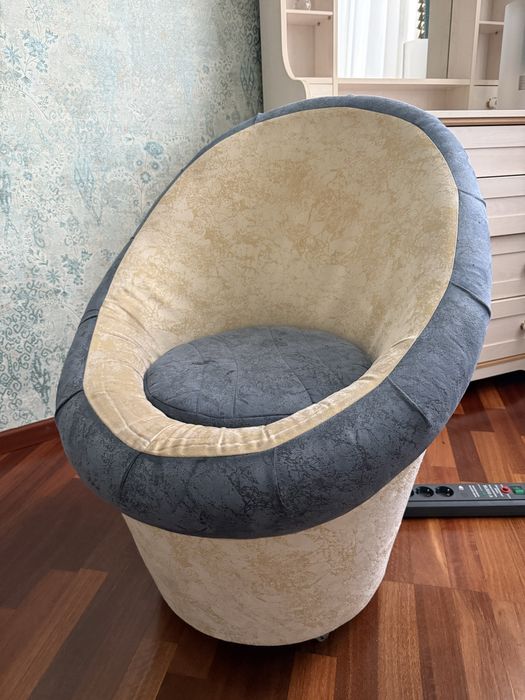 Крісло пуф (тюльпан). Є торг