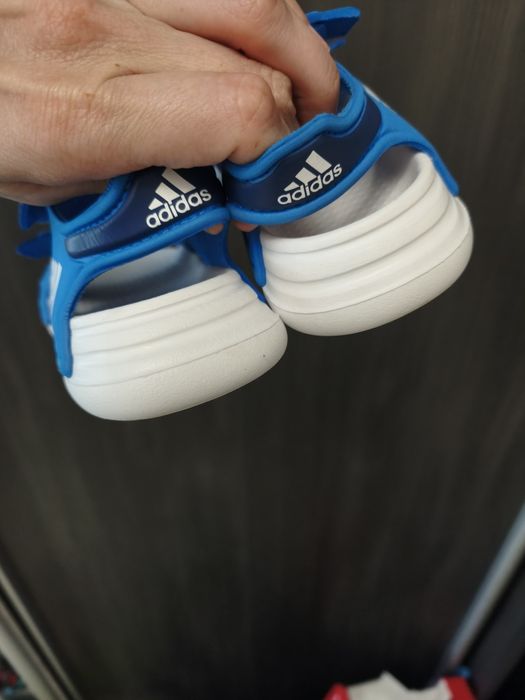 Дитячі босоніжки для хлопчика adidas Altaswim GV7803 34 Сині