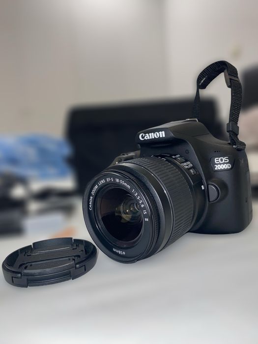 Kit Máquina Fotográfica CANON EOS 2000D + 18-55 mm f/3.5-5.6