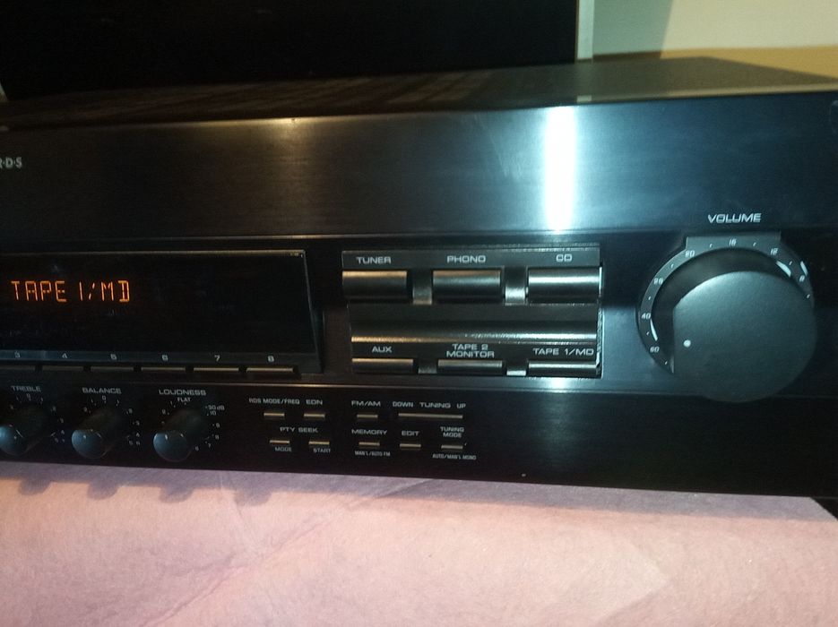 Amplificador Yamaha com radio RDS