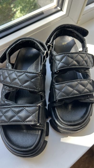 Трендові Босоніжки H&M