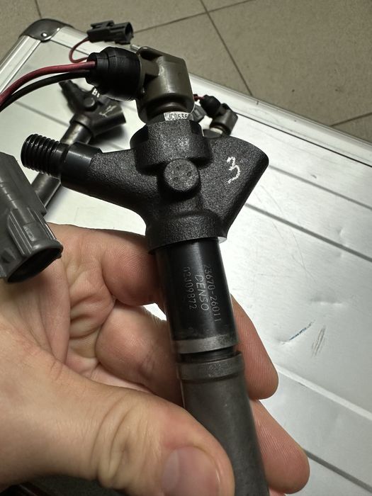 Форсунка denso Toyota Avensis 2006р. НЕ робочі!