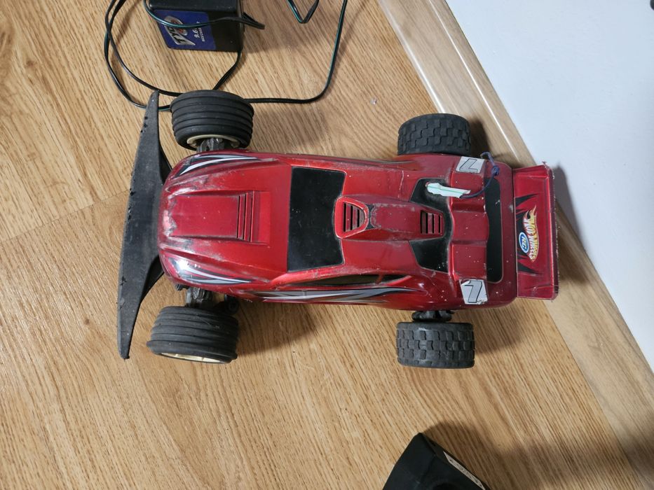 Samochód zdalnie sterowany Hot Wheels R/C Desert Ranger J9851 (2006) | Zestaw z pilotem i ładowarką