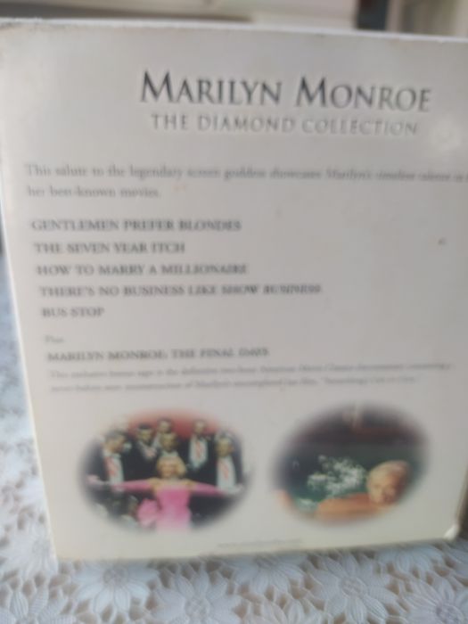 Marilyn Monroe The Diamond Collection. 6 kaset VHS.