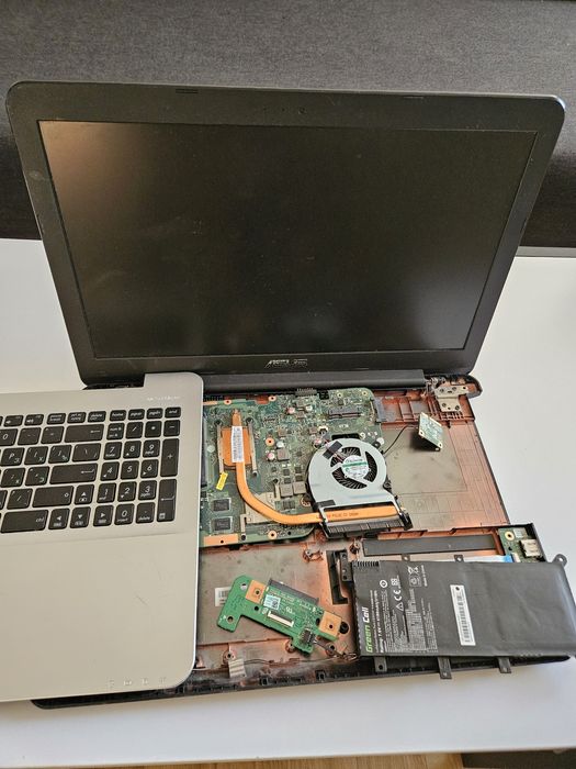 Asus X555L czesci
