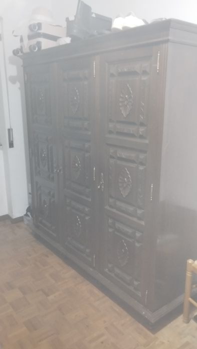 Cama de casal e Guarda roupas