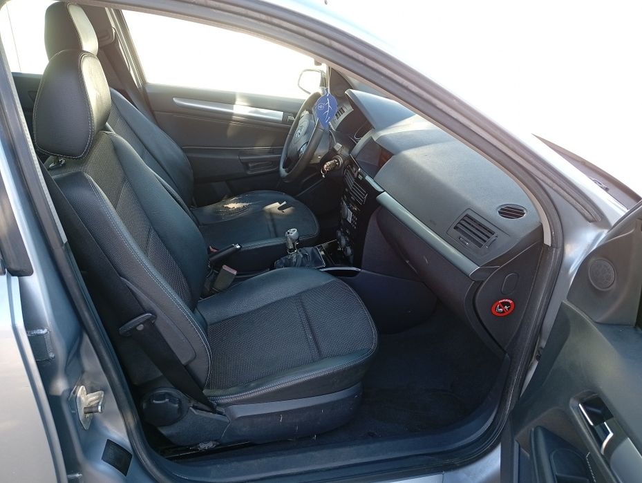 Opel Astra — fotografia 6