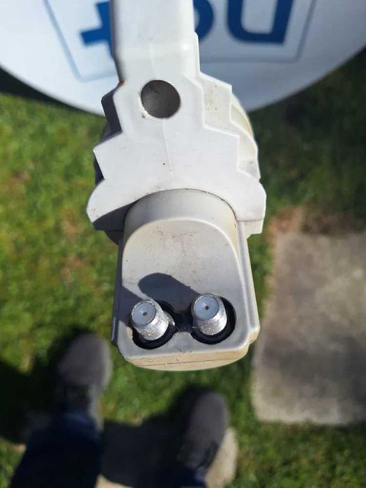 Antena satelitarna