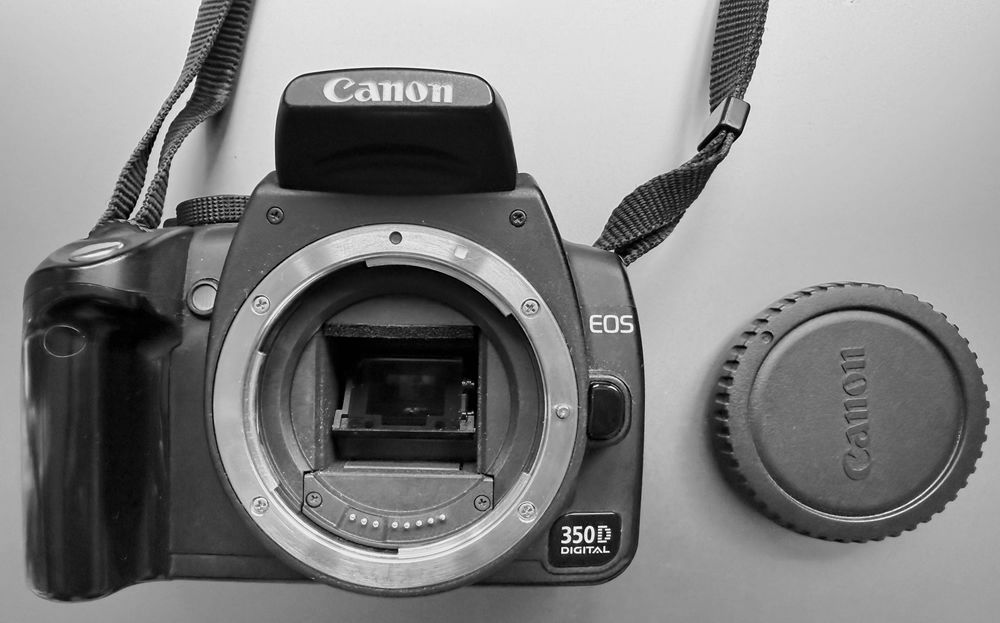 Lustrzanka Canon 350D Digital - Body, bez obiektywu.